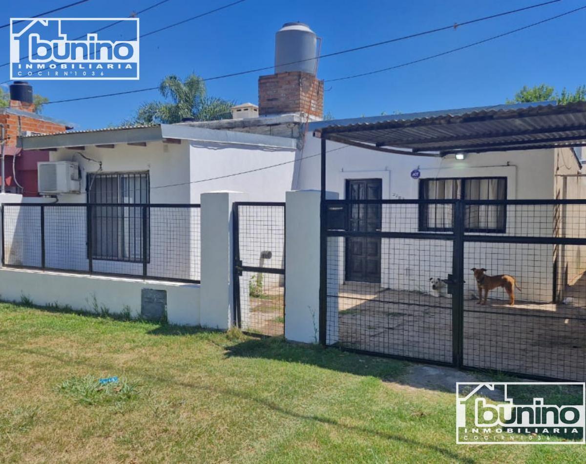 Casa 2 Dorm. en Venta - Granadero Baigorria 1