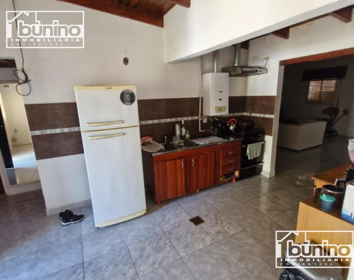 Casa 2 Dorm. en Venta - Granadero Baigorria 2
