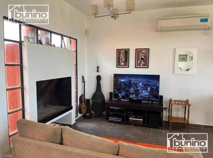 Casa alquiler temporal, 3 dormitorios - Funes Norte 1