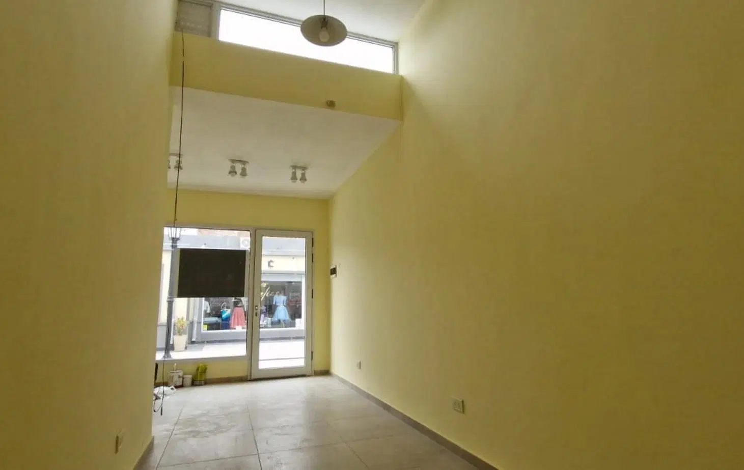 LOCAL COMERCIAL EN ALQUILER - PASEO SAN MARTIN IBARLUCEA 2