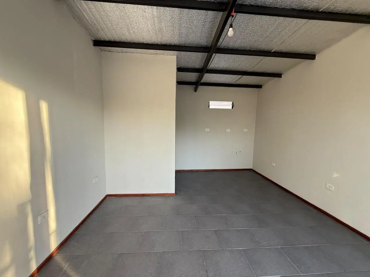 Local comercial en alquiler - Ibarlucea 3