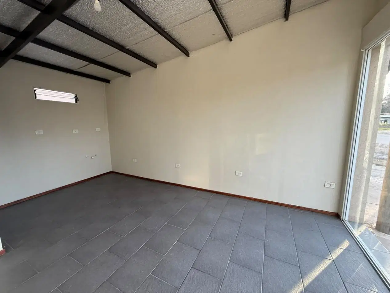 Local comercial en alquiler - Ibarlucea 8