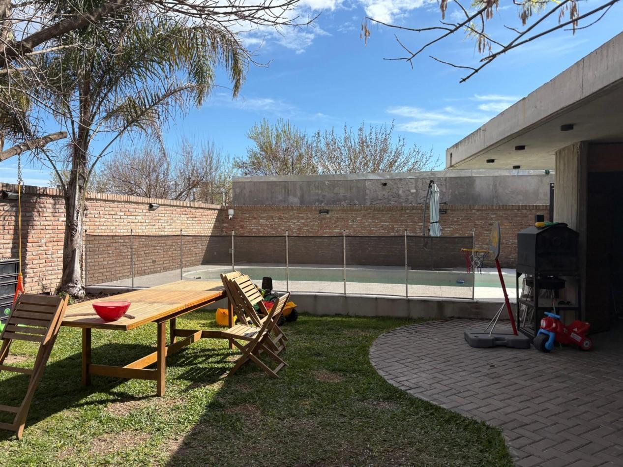 Foto de Casa en venta en Funes - 3 Dormitorios, imagen 2