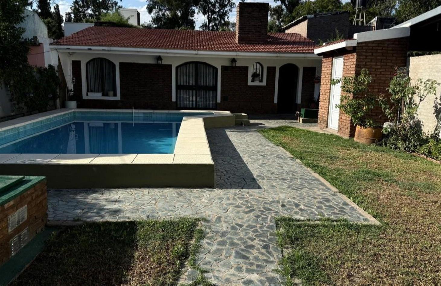 Foto de Casa en venta en Granadero baigorria, imagen 1