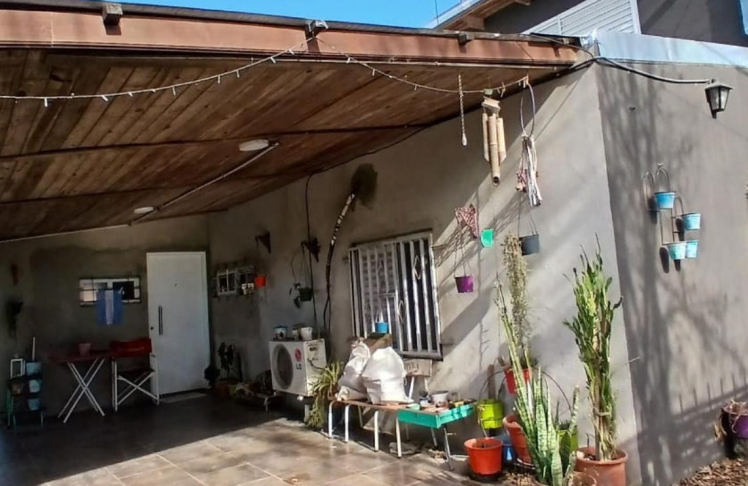 Foto de Casa en venta APTA CREDITO en Ibarlucea - 2 Dormitorios, imagen 2