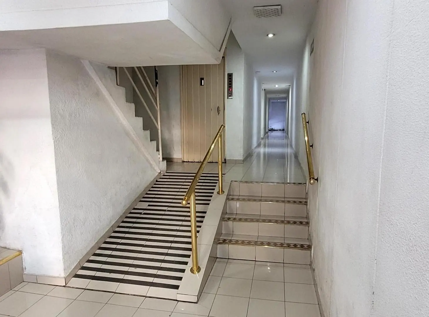Nuñez, en venta, 3amb, con balcón. Cochera 2