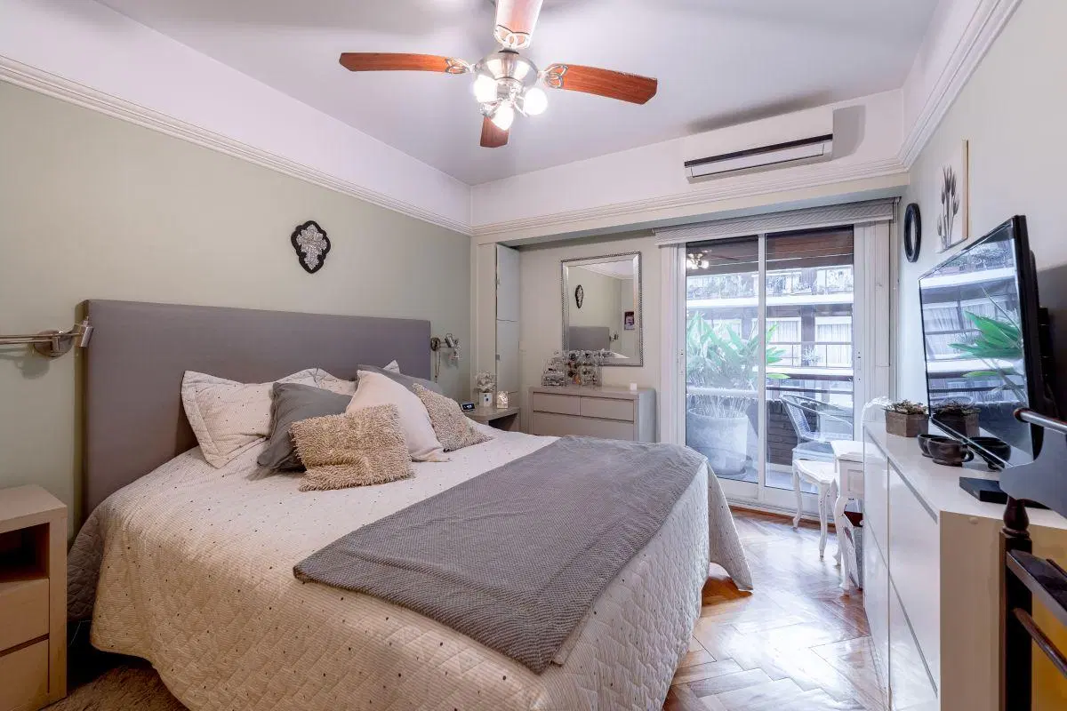 Recoleta, en venta, 3 dorm, reciclado, cochera. 2