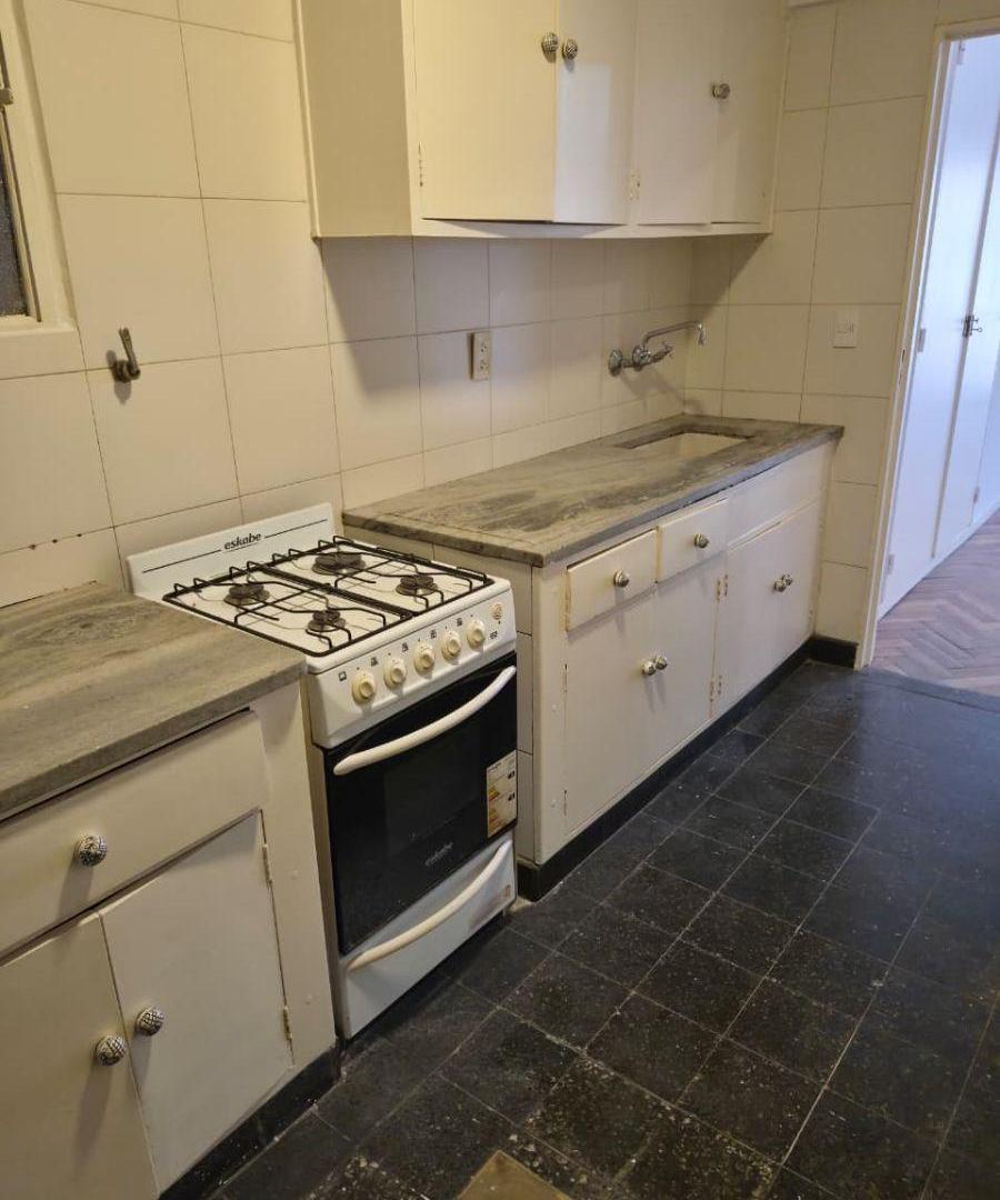 Foto de En Venta, Recoleta, 3 amb con dependencias, balcón. Son 90m2, imagen 5