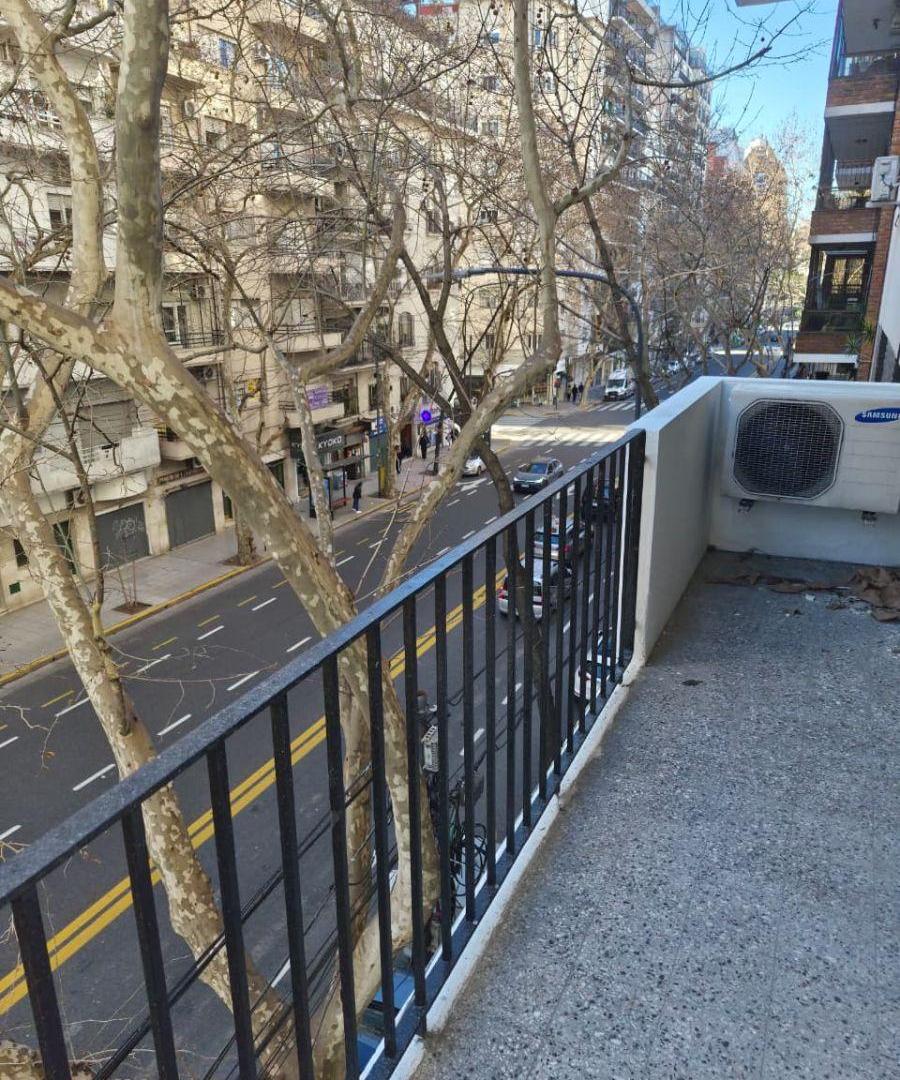 Foto de En Venta, Recoleta, 3 amb con dependencias, balcón. Son 90m2, imagen 2