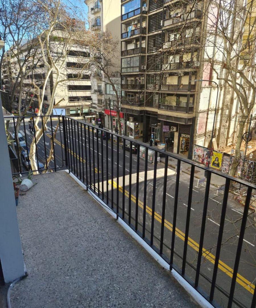 Foto de Recoleta, En venta. Son 3amb c/dependencias. Total 90m2, imagen 3