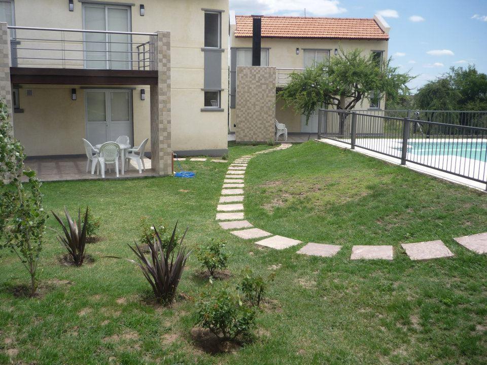 Complejo Casanovas - 4 Cabañas - Piscina - Categoría 2