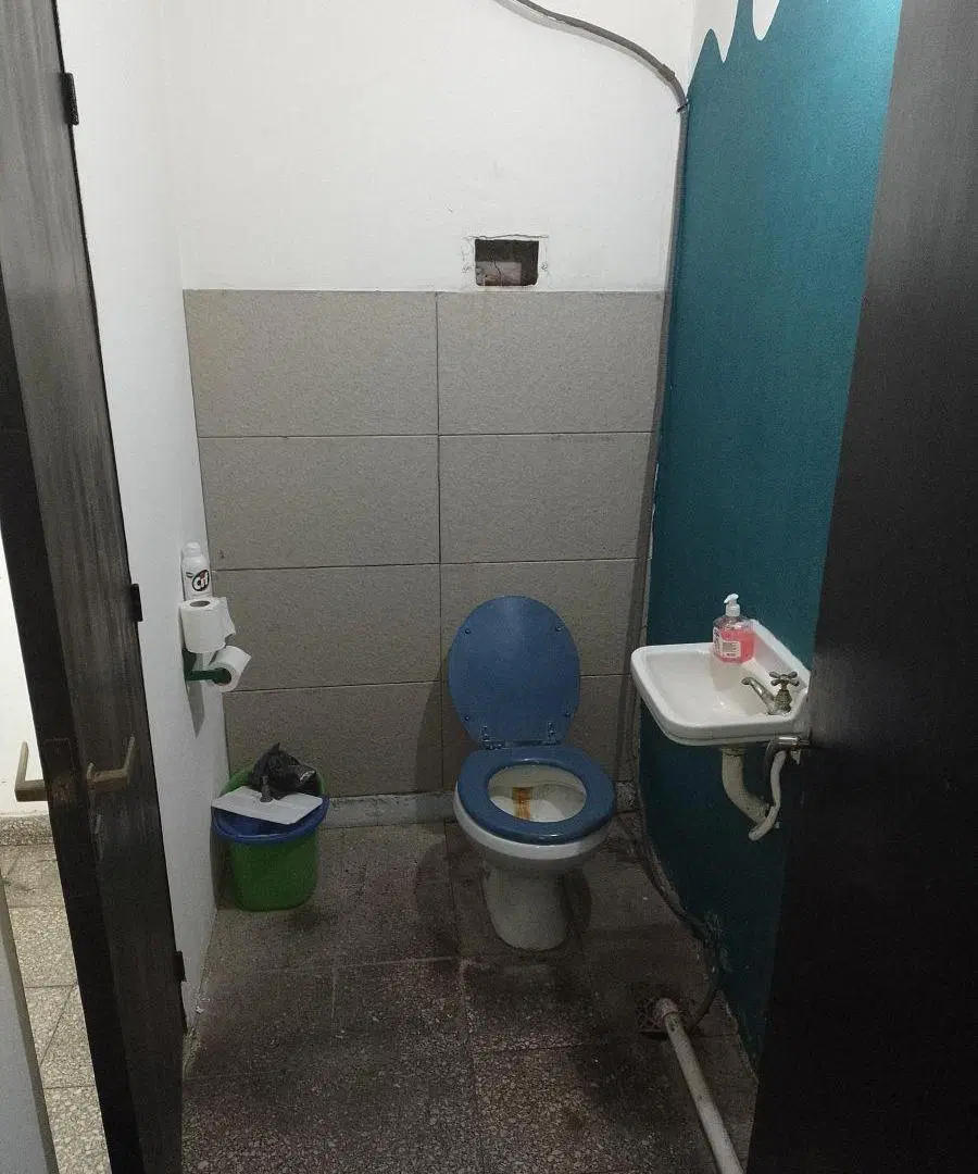 Local En Zona Comercial C/aire Acondicionado - Bolivar 1397 - Ramos Mejía 4