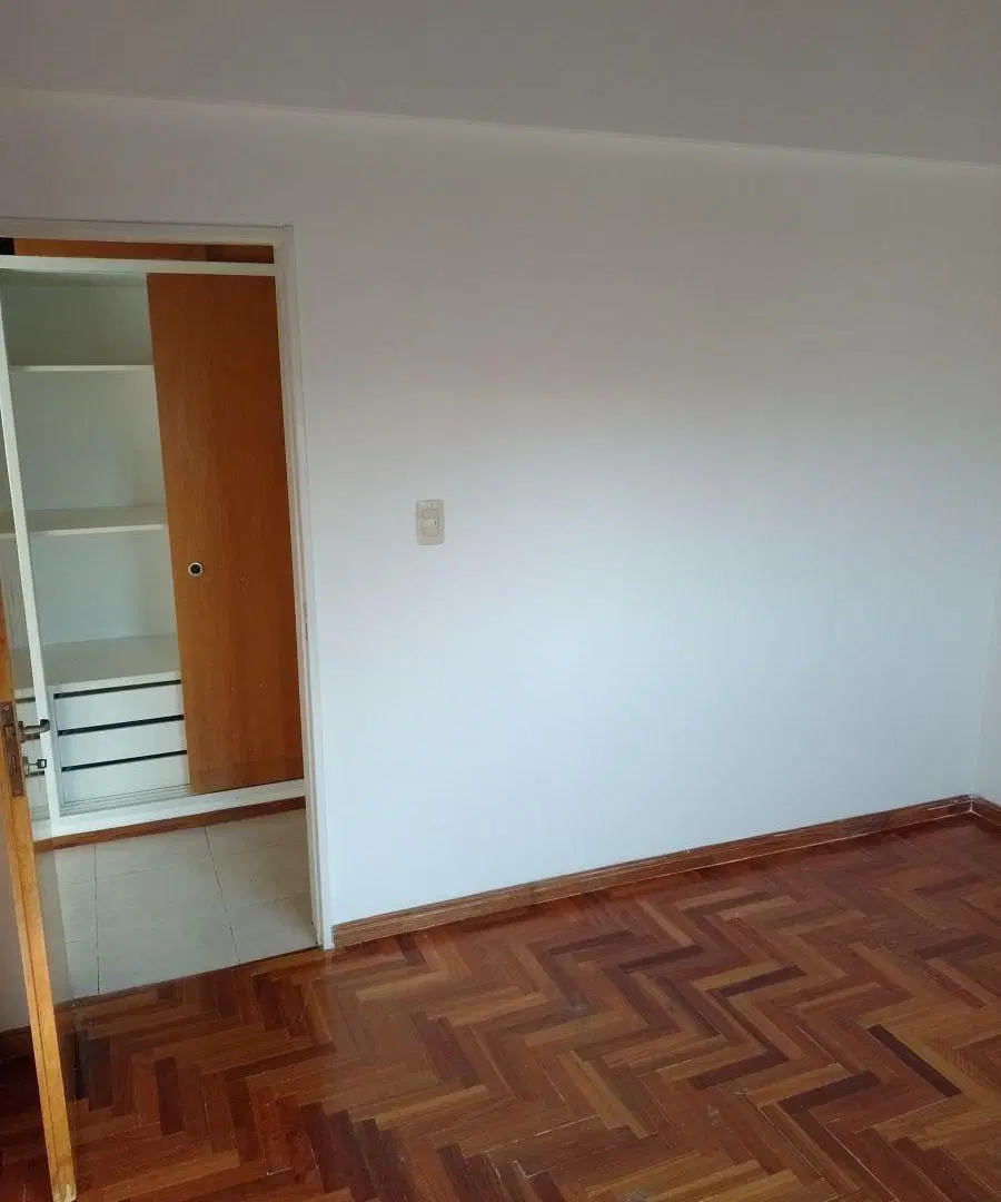 Departamento 3 Amb. al Fte c/Balcon - Sgto. Cabral 1279 - Ramos Mejía 2