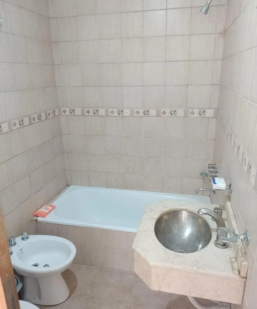 Departamento 3 Amb. al Fte c/Balcon - Sgto. Cabral 1279 - Ramos Mejía 5