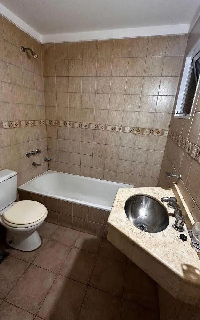 Departamento 2 Amb. Pb Fte. C/patio - Sgto Cabral 1279 - Ramos Mejia 2