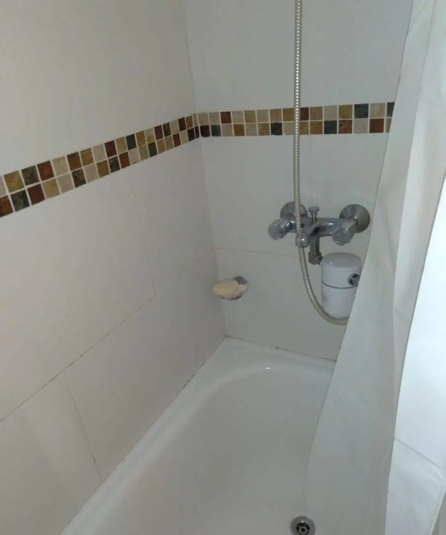 Deparatamento 2 Amb. Balcon c/Terraza Propia - Suipacha 770 - Ramos Mejía 1