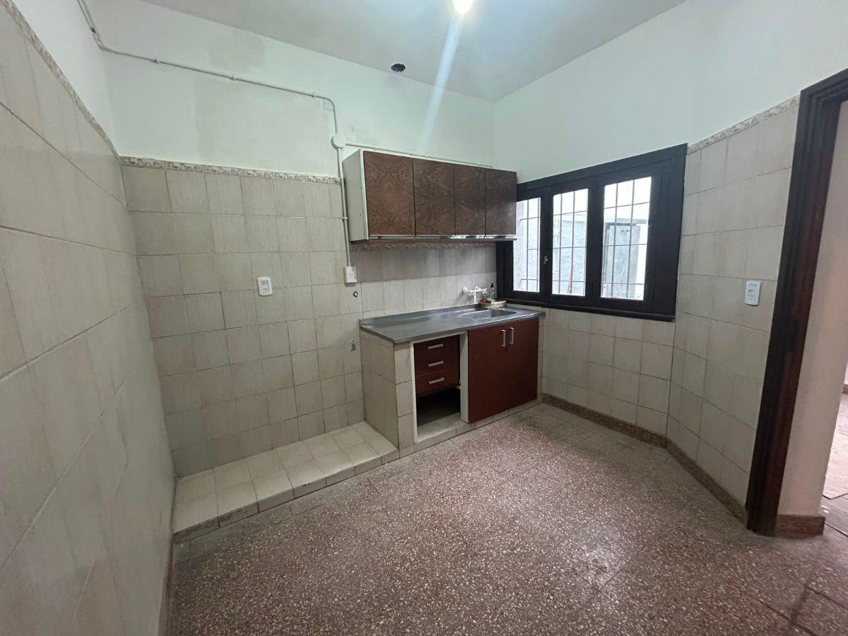 Foto de ALQUILA CASA EN PH AL FRENTE PLANTA BAJA CON PATIO 3 AMB EN SAN JUSTO, imagen 3