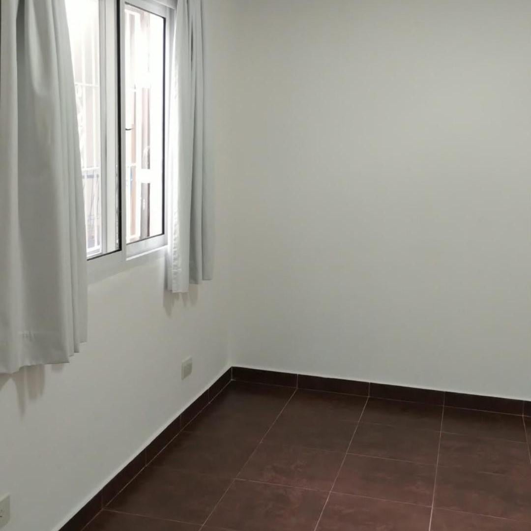 Foto de DEPARTAMENTO EN ALQUILER AL FRENTE CON 1 DORMITORIO EN SAN JUSTO, imagen 4