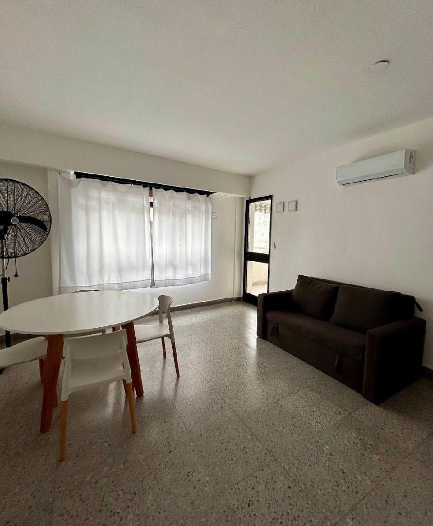 Foto de Balvanera Centro | Excelente 3 Ambientes Amoblado al Frente con Balcón!, imagen 1
