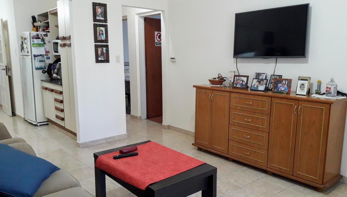 Casa en excelente estado, muy bien ubicada.