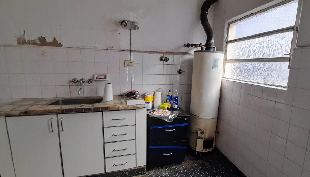Casa Para Actualizar en Moreno Centro 5