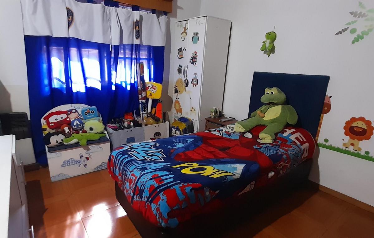 Muy Linda Casa en Zona Residencial 2