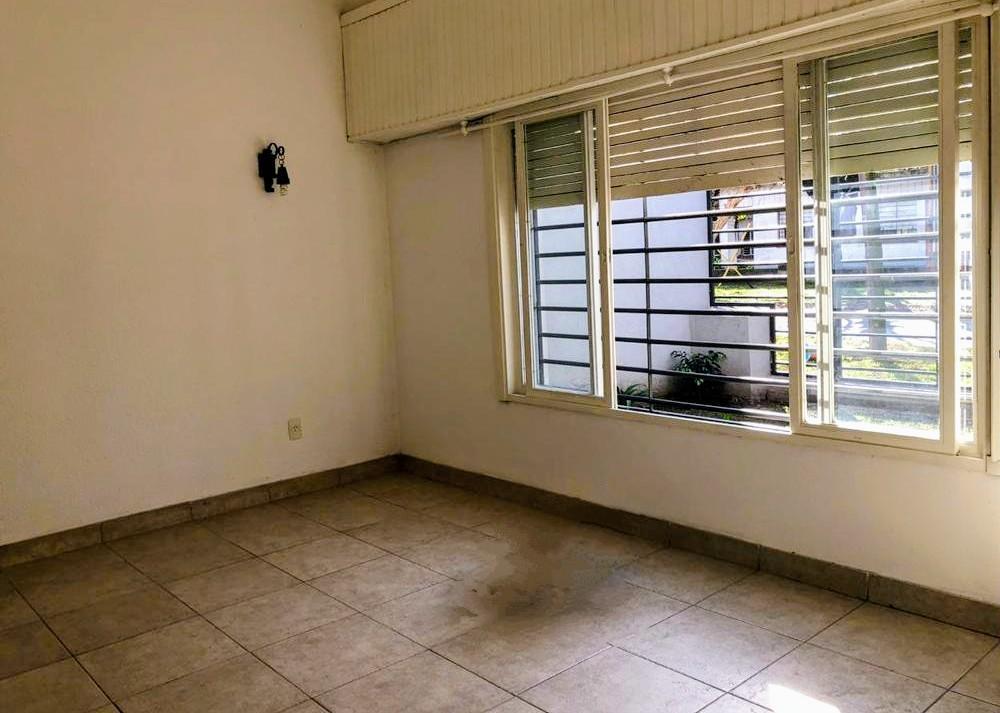 Muy Linda Casa de 3 Amb y Cochera 5