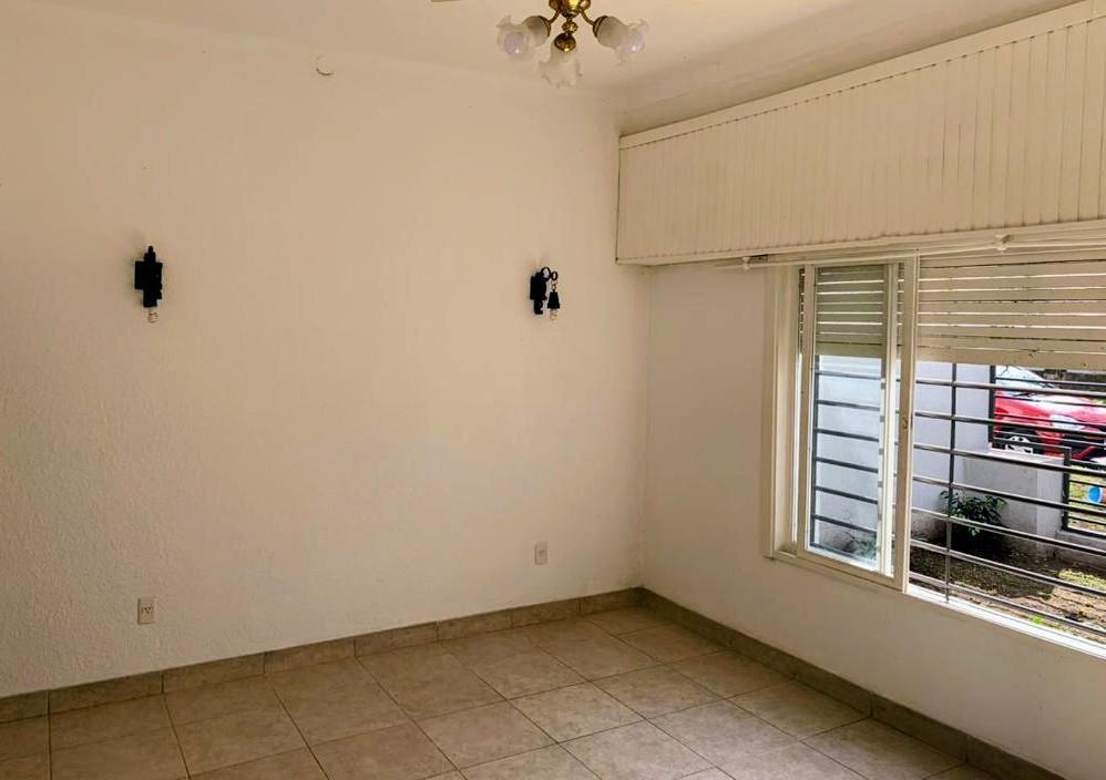 Muy Linda Casa de 3 Amb y Cochera 1