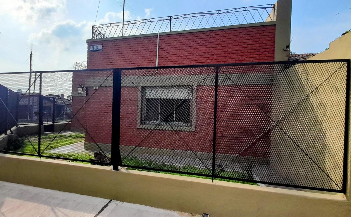 Casa de 2 dormitorios. Apta Crédito