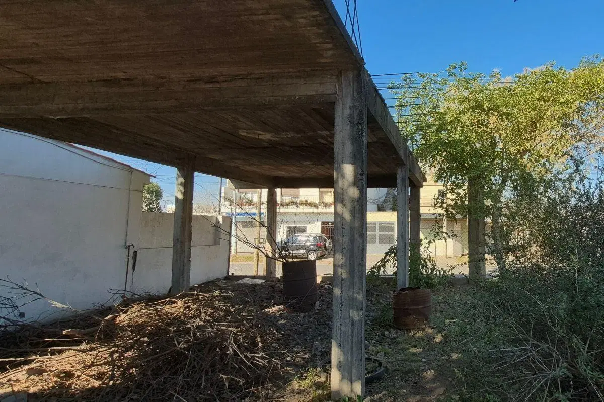 Esquina Comercial con mucho potencial en Venta 3