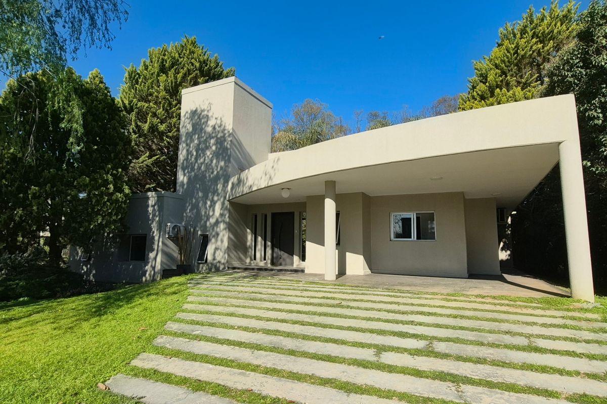 Foto de Casa en venta en Santa Ana con gran parque al Polo de San Diego., imagen 2