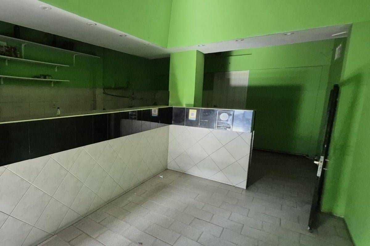 Foto de Local Comercial en Moreno Excelente Ubicación, imagen 5