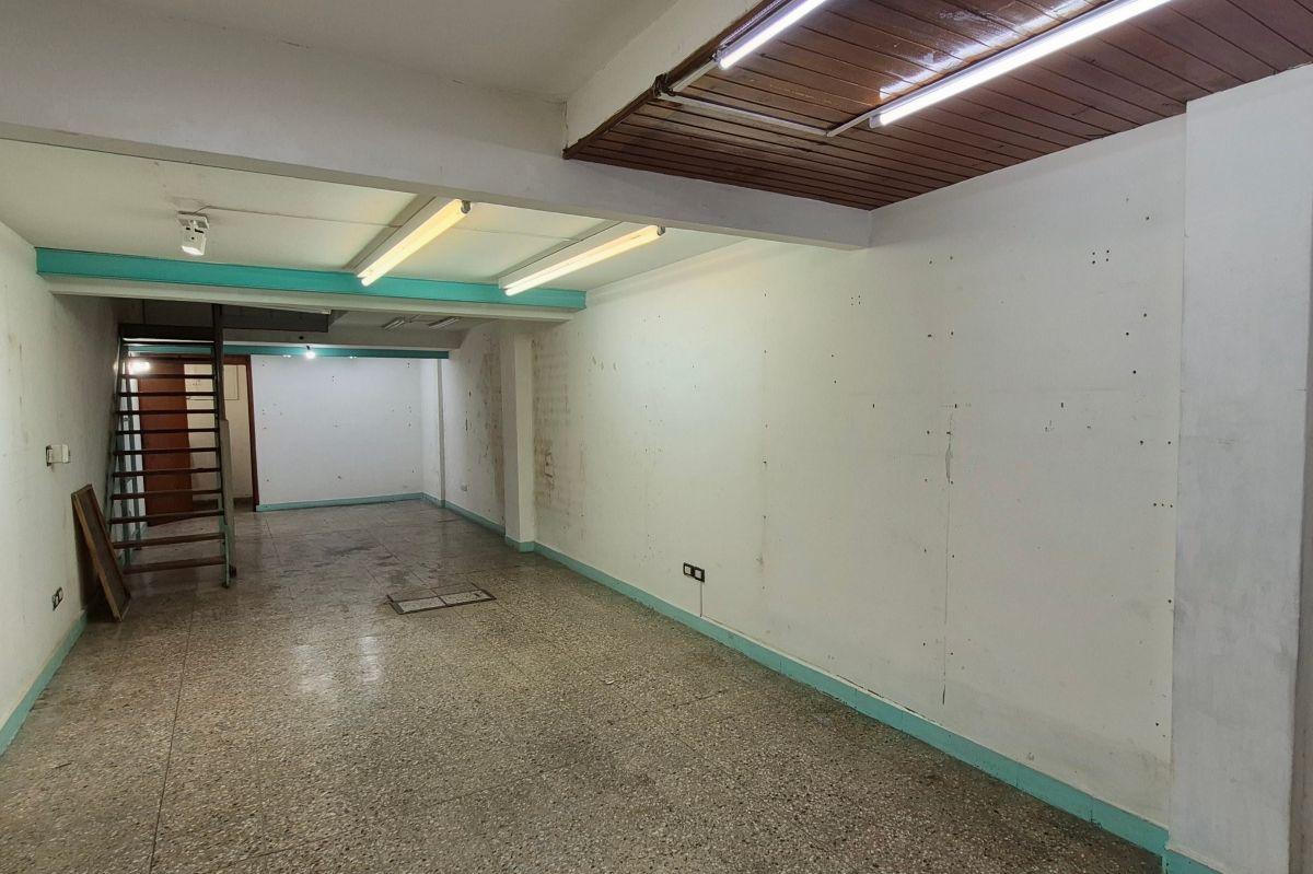 Foto de Local en Castelar. Zona muy comercial, imagen 2