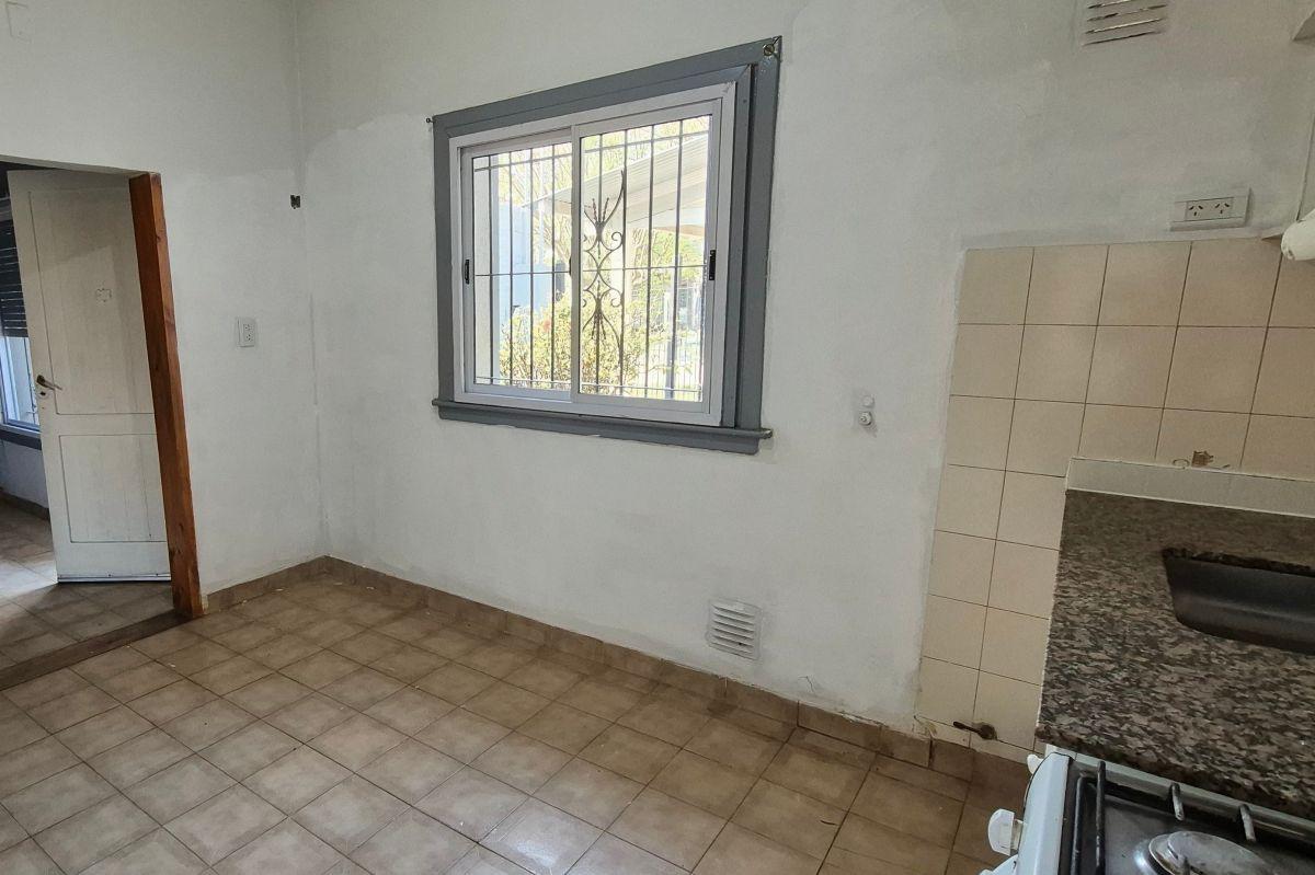 Foto de Dos casas en un Lote. Moreno Sur. Oportunidad, imagen 5