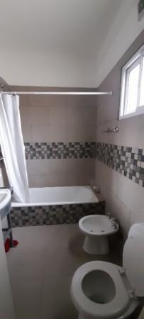 Foto de Dpto de 2 Ambientes sobre Alsina - banfield, imagen 4
