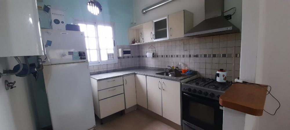 Foto de Dpto de 2 Ambientes sobre Alsina - banfield, imagen 5