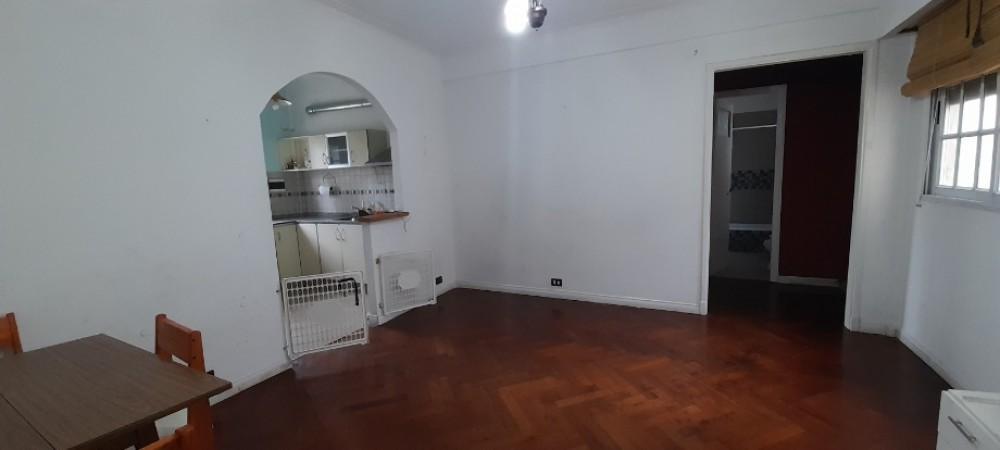 Foto de Dpto de 2 Ambientes sobre Alsina - banfield, imagen 3