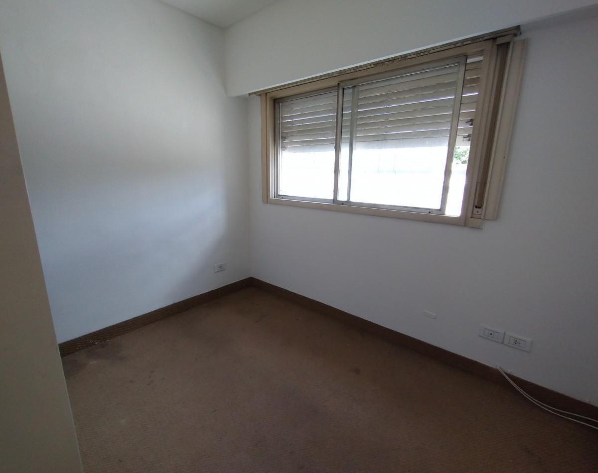 Foto de OPORTUNIDAD RETASADO DEPTO 3 AMBIENTES C/ COCHERA, imagen 2