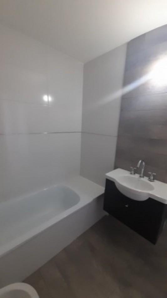 Foto de VENTA 3 ambientes con cochera y amenities - Piso MEDIO - Remedios de, imagen 3