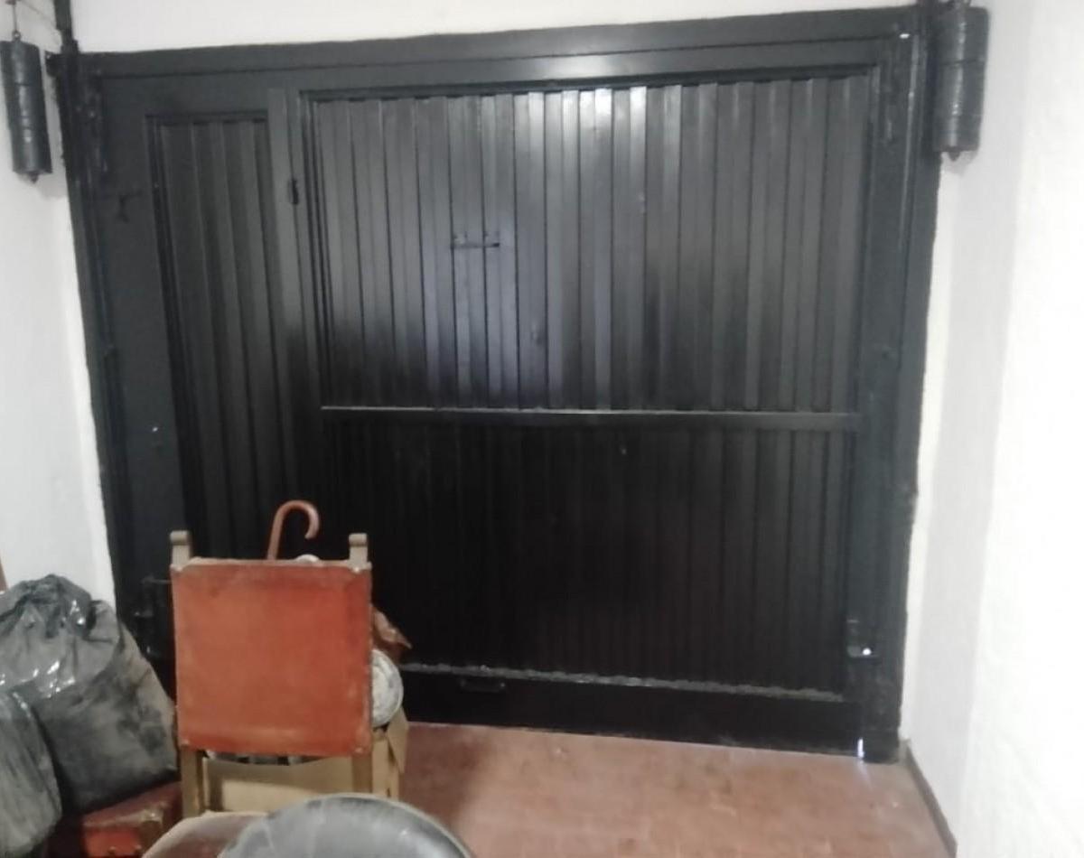 Casa tipo PH en venta - Esquina Manuel Castro y Pereyra Lucena, Lomas de Zamora