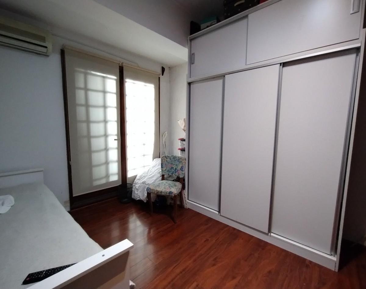 Casa de 4 ambientes con gran parque y piscina - Talcahuano 548, Banfield