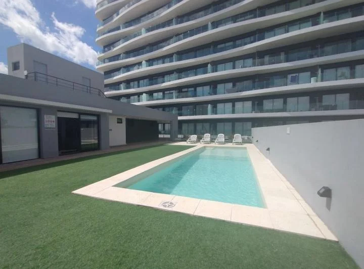 ALQUILER .Departamento 2 ambientes  en piso 6 E. PREMIUM/Con dos baños/COCHERA 4