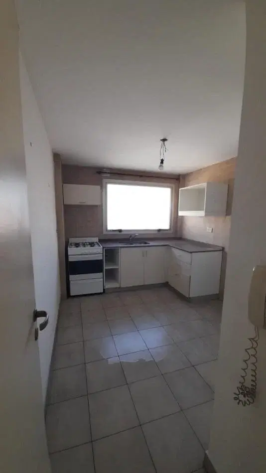 Departamento 2 ambientes en alquiler · 9° piso · Cochera · Lomas de Zamora centro 1