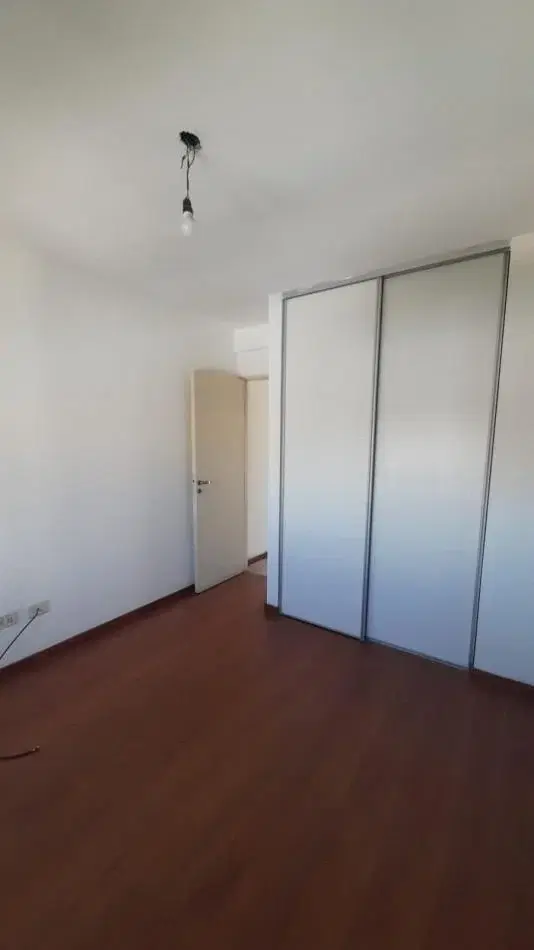 Departamento 2 ambientes en alquiler · 9° piso · Cochera · Lomas de Zamora centro 3