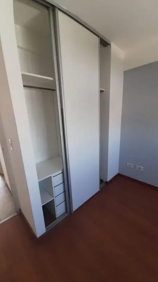 Departamento 2 ambientes en alquiler · 9° piso · Cochera · Lomas de Zamora centro 5