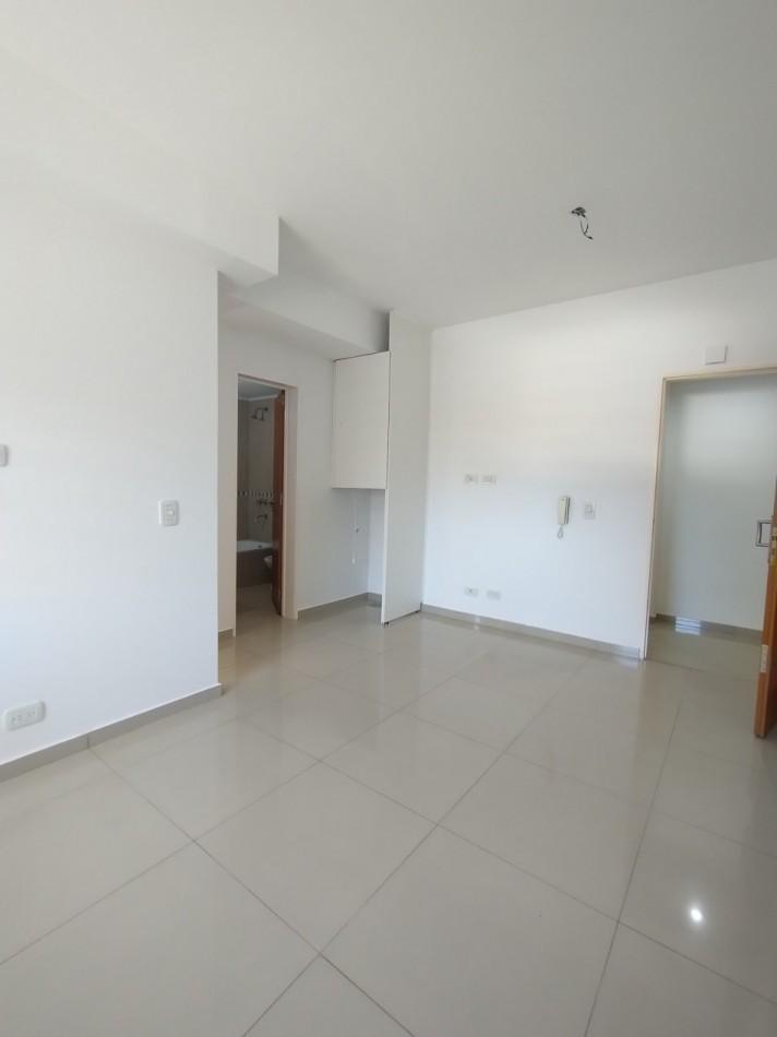 Foto de ALQUILER DEPARTAMENTO DE 2 AMBIENTES CON COCHERA LOMAS DE ZAMORA ZONA, imagen 5