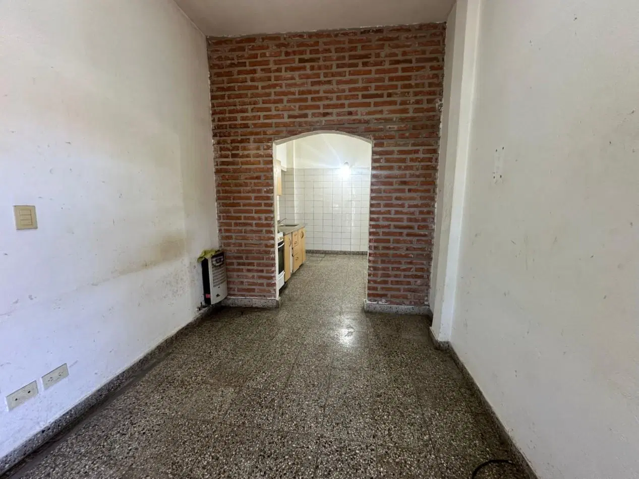 DEPARTAMENTO PB FRENTE DE 3 AMBIENTES LOMAS DE ZAMORA 1
