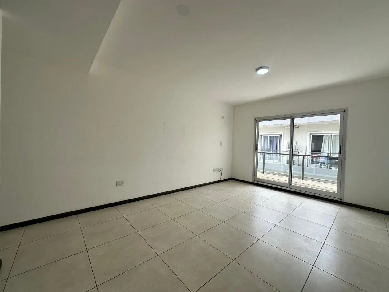2 ambientes en dos plantas/ Con terraza,Balcon y cochera 2