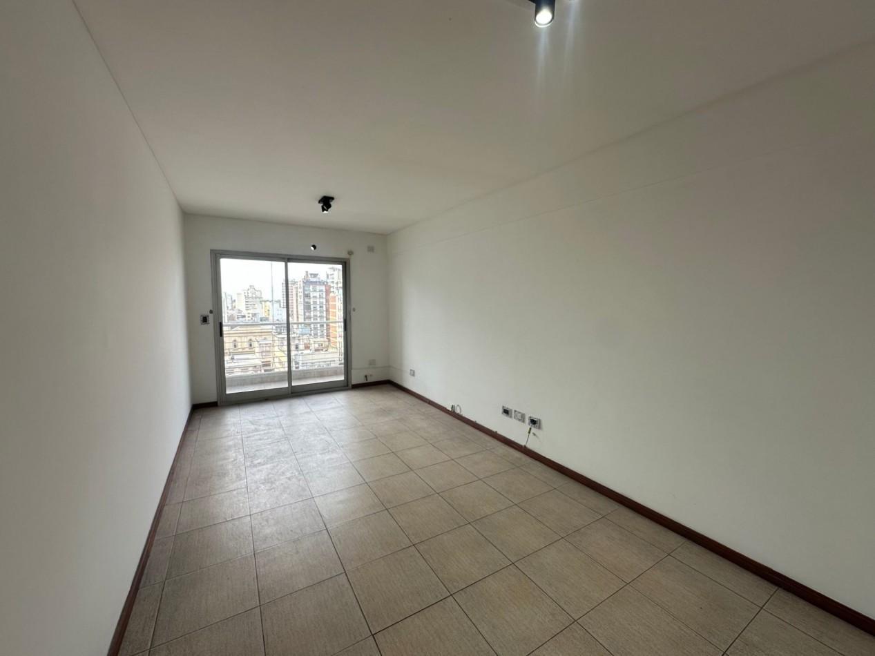 Departamento 2 ambientes en alquiler · 9° piso · Cochera · Lomas de Zamora centro