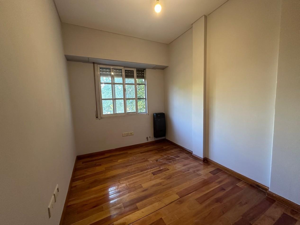 Foto de Alquiler Departamento 4 Ambientes con Cochera y Balcon - 3 Dormitorios, imagen 5